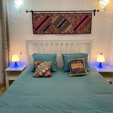 Cheerful One Bedroom Townhouse With Patio Árchez Extérieur photo