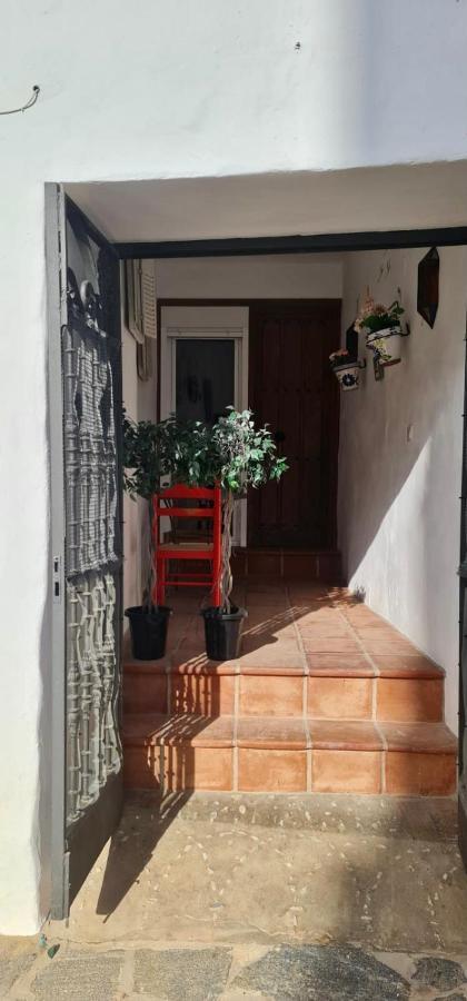 Cheerful One Bedroom Townhouse With Patio Árchez Extérieur photo