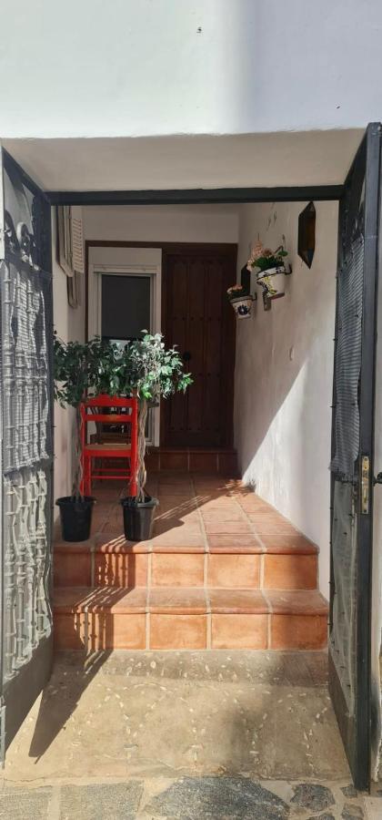 Cheerful One Bedroom Townhouse With Patio Árchez Extérieur photo
