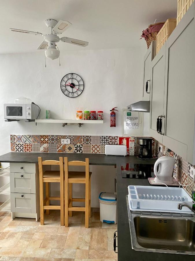 Cheerful One Bedroom Townhouse With Patio Árchez Extérieur photo