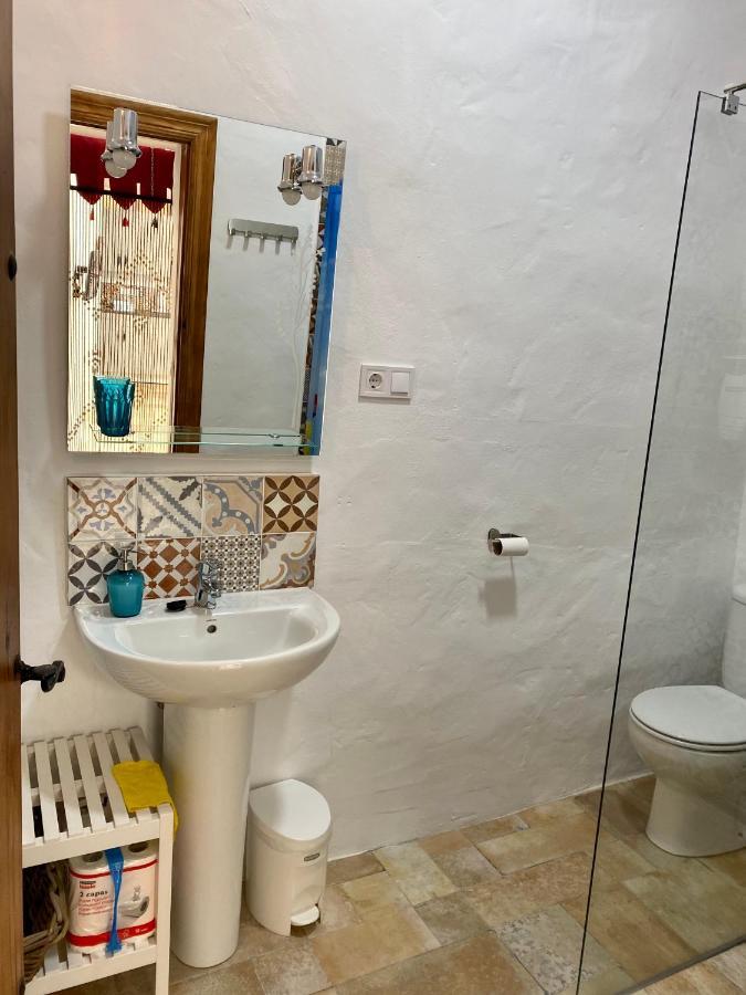 Cheerful One Bedroom Townhouse With Patio Árchez Extérieur photo